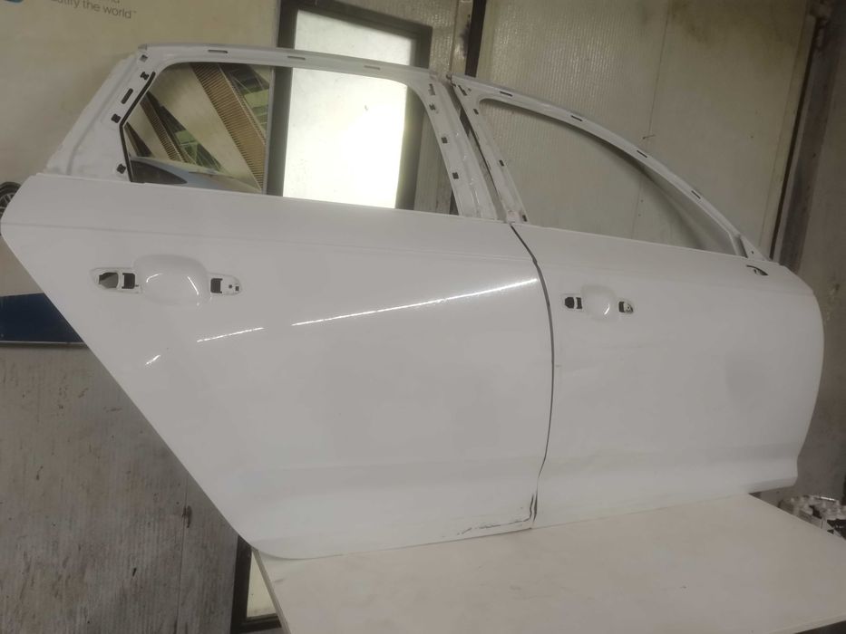 Usa dreapta fata  audi a4 b9 sedan 2016 2019