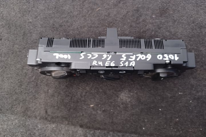 Comanda AC 1K0820047HN 5HB009352 1K0820047HN 5HB009352 Volkswagen VW
