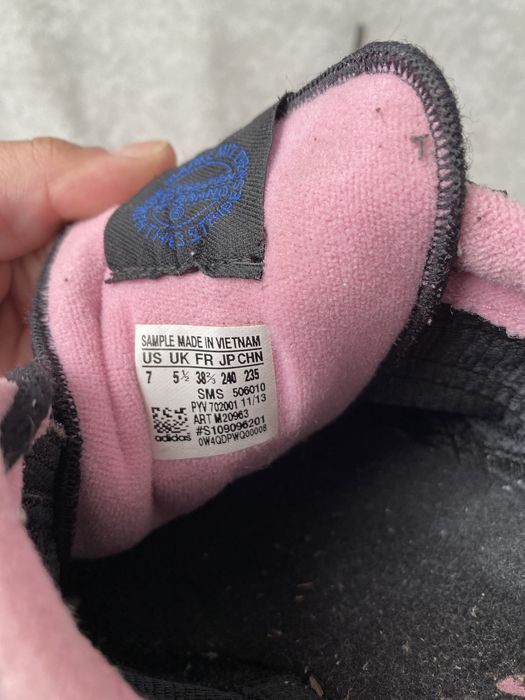 Оригинални дамски обувки АДИДАС