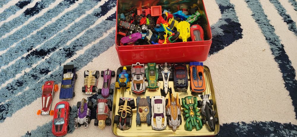 Машинки Hotwheel продам