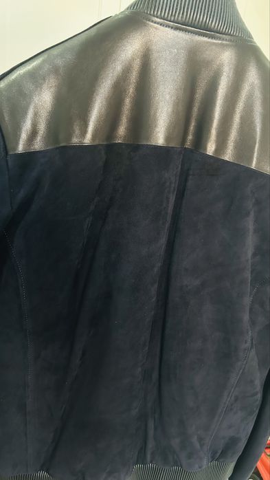 Продам кожаную куртку