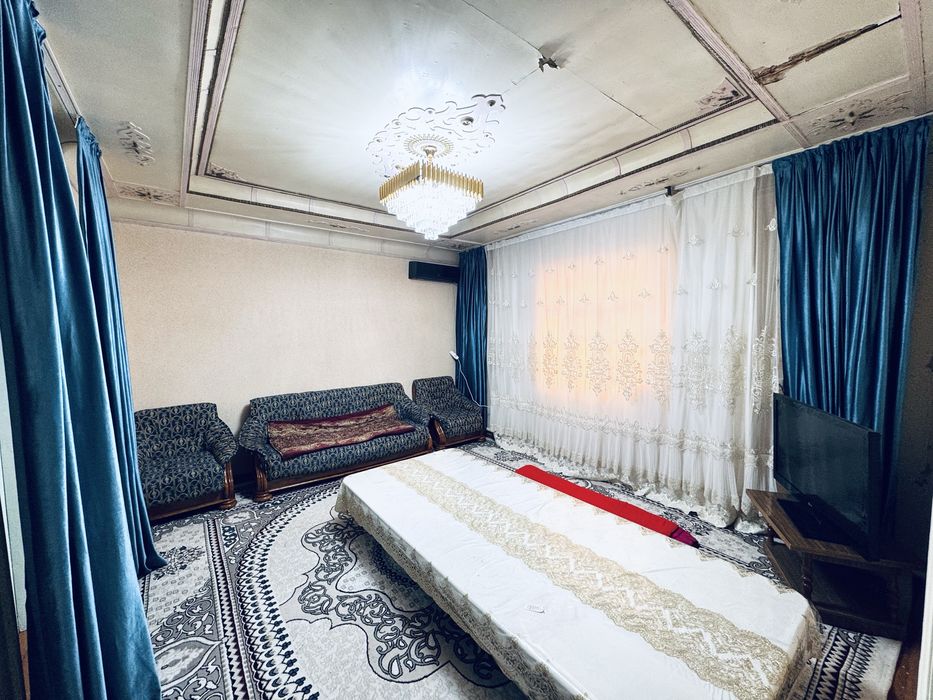 Продается дом 4 соток. 5 комнат. Кибрай. Набережная