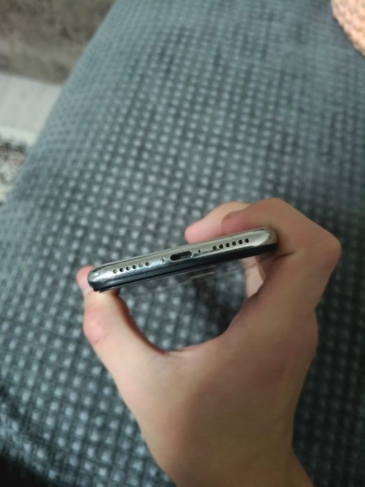 Продам Iphone X 64gb 100akb