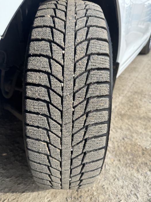 Продаетсы шины с дисками