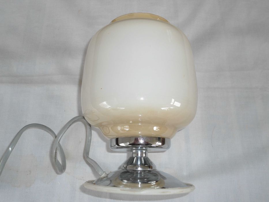 Настолна нощна лампа