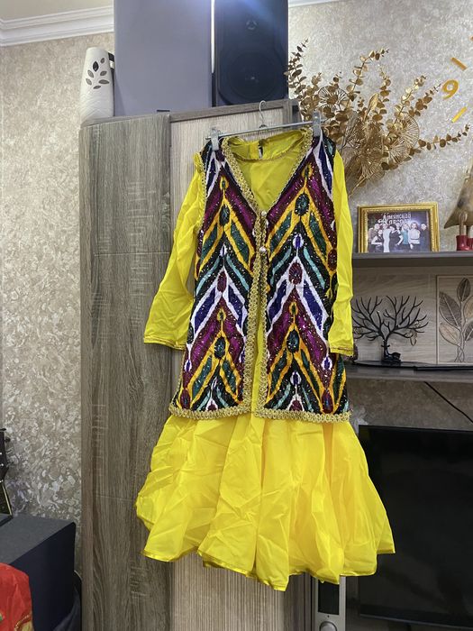 Продаю детские танцевальные костюмы