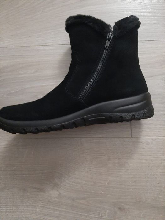 Ghete rieker piele intoarsa impermeabila. Noi. 300. Nr 38