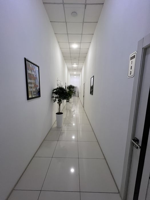 Аренда под офис С МЕБЕЛЬЮ! 28 м2 ЛАБЗАК! 400$, 3 этаж, Вдоль Дороги!