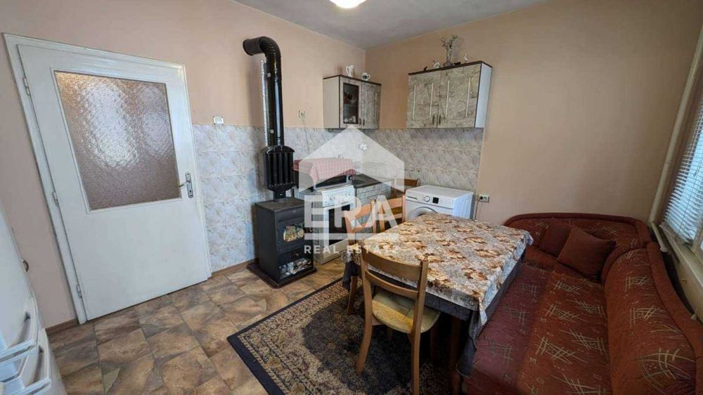 Продава се Четиристаен апартамент в Шумен, Център - 88 кв.м за 1246 €/кв.м - Снимка #10