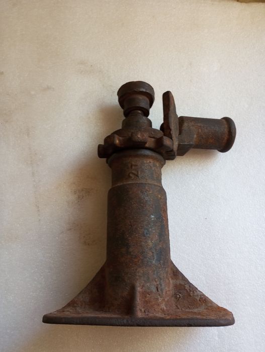 Домкрат, продам домкрат