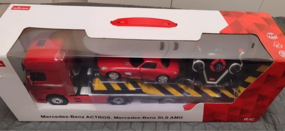 Aвтовоз с радиоправляема кола Rastar - Mercedes-Benz Actros с кола Mercedes AMG GT