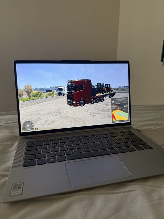 Лаптоп Lenovo IdeaPad