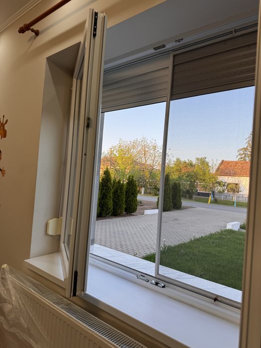 Vând 2 ferestre termopan