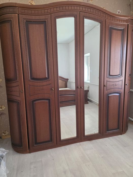 Срочно Продам шкаф