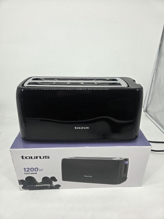 Електрически тостер Taurus Living Essentials, модел Tostador 1200W