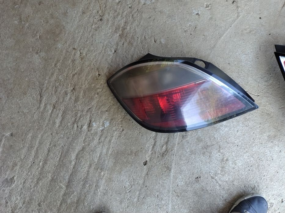 Stopuri spate Opel Astra h