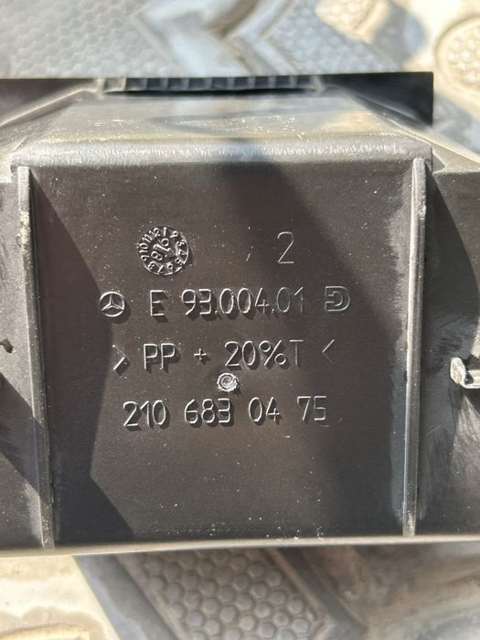 Подлокотник на мерседес W210