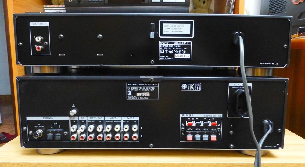 Amplituner si CD player Sony