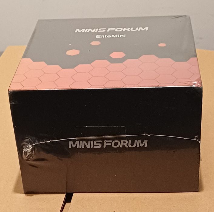 Mini PC Minisforum HM80 barebone sigilat