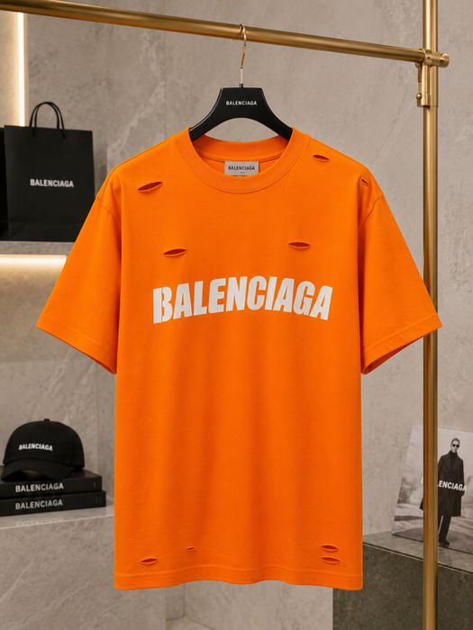 Tricou balenciaga
