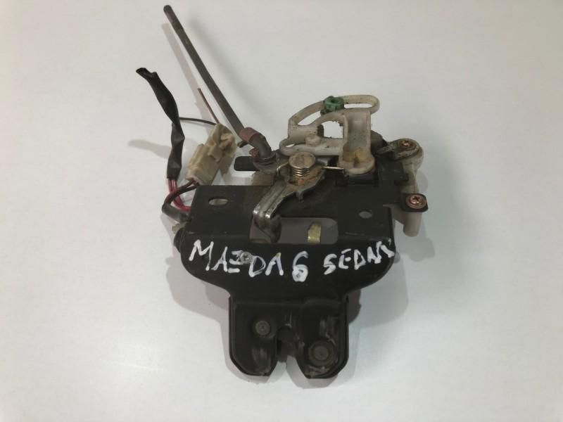 Broasca capota spate Mazda 6