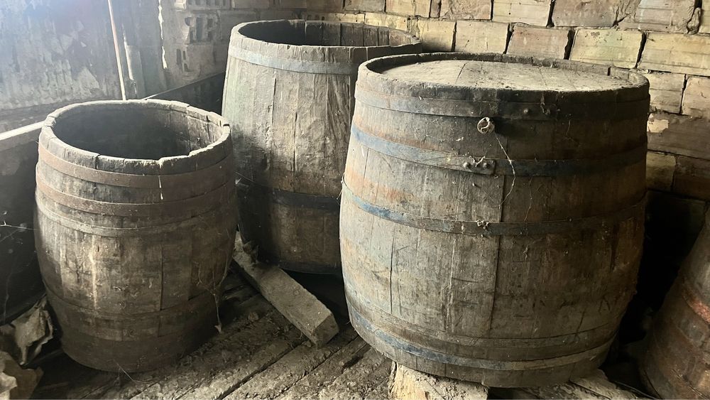 Каци 7 броя бурета цената е за брои