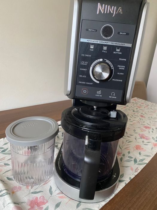 Aparat de înghețată Ninja CREAMi NC300, 800W, 7 programe Ninja