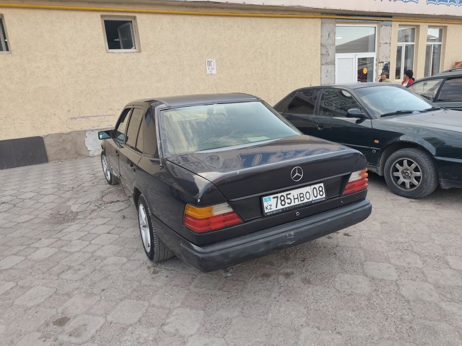 Продам Мерседес 124 кузов