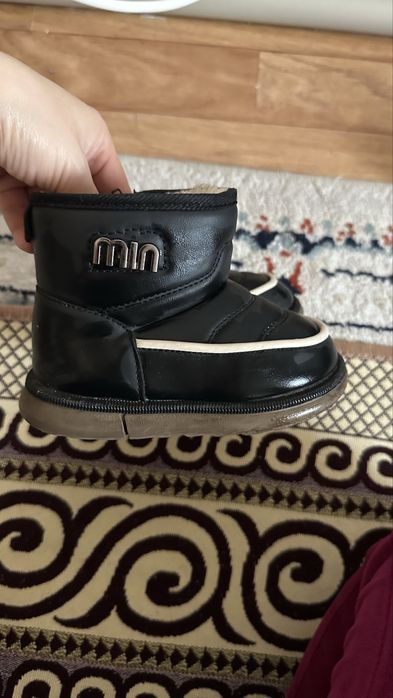 Детский обувь уги