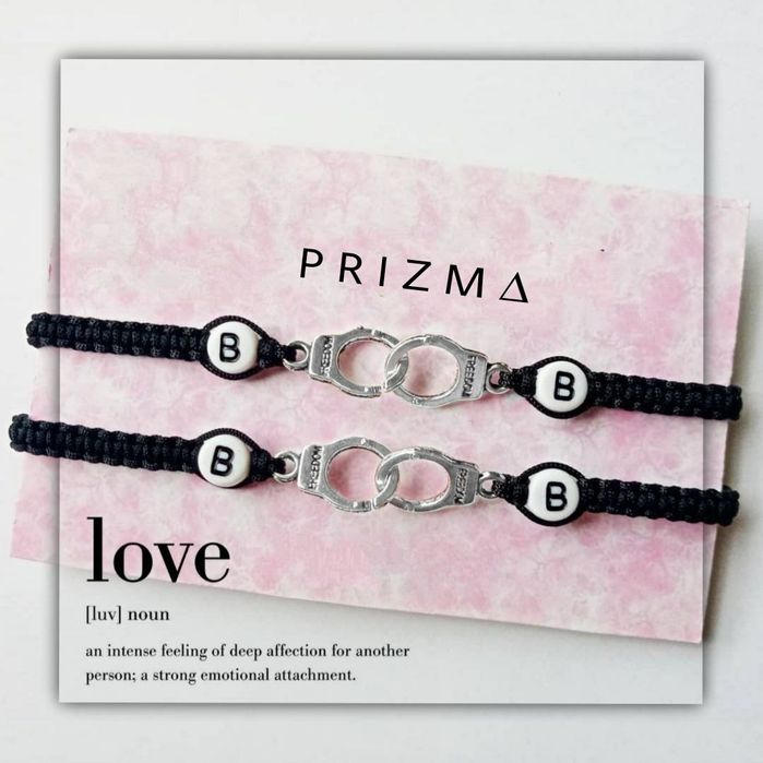 Подарочные парные браслеты для влюбленных.