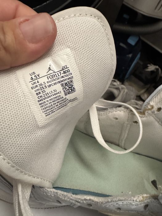 Air Jordan 1 Mid Glitter Swoosh 36.5