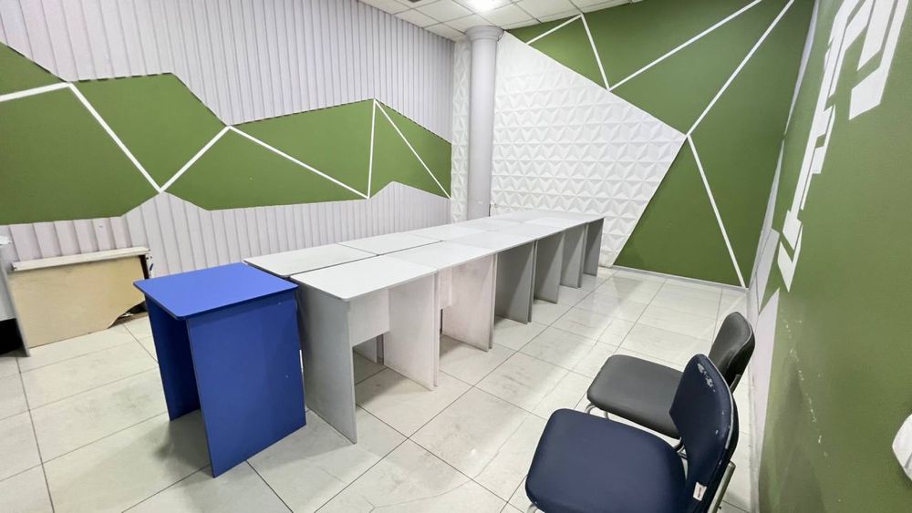 O’quv markazi mebellari  srochna sotiladi