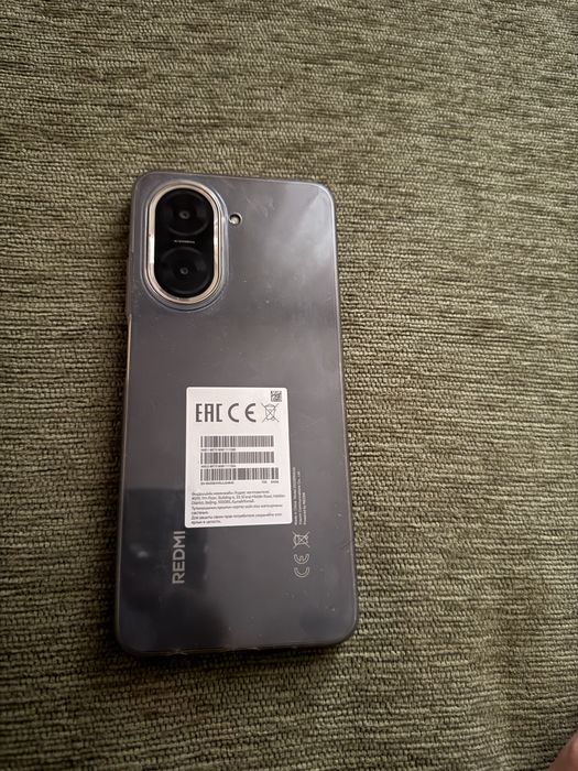 Продам телефон срочно