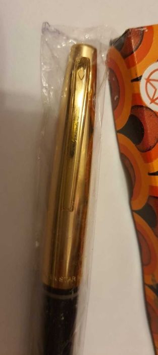 Vand stilou chinezesc de colectie Golden Star nefolosit din anii 80