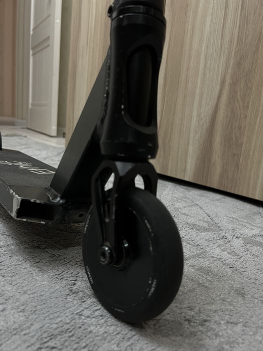 Кастомный трюковой самокат