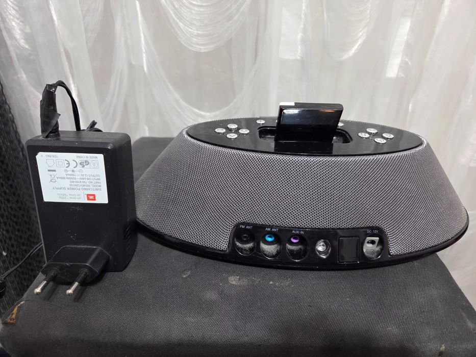 Boxă activă cu Ceas JBL On Time 200p Radio Dock Audio Modul Bluetooth
