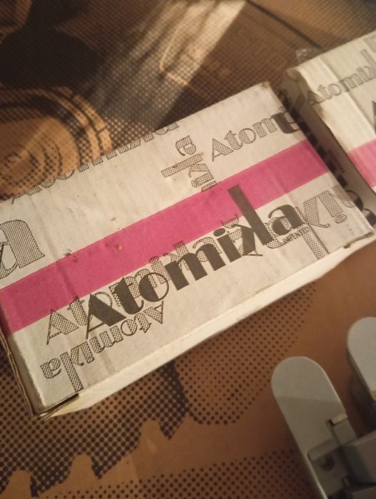 Продам петли Atomika k8000 скрытые, Италия.