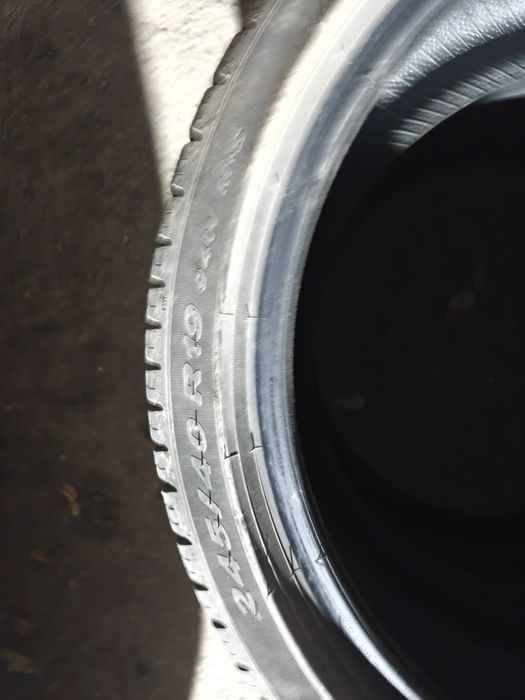 Pirelli P Zero 245 40 R19