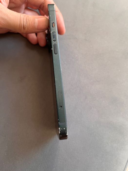 Продам iPhone 13 айфон 13