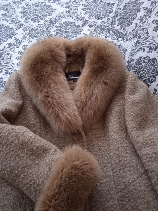 Зимнее женское пальто