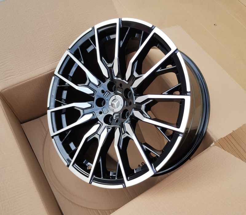 Jante 19 Mercedes in 2 lățimi 
Jante Bicolore Negru Chrome