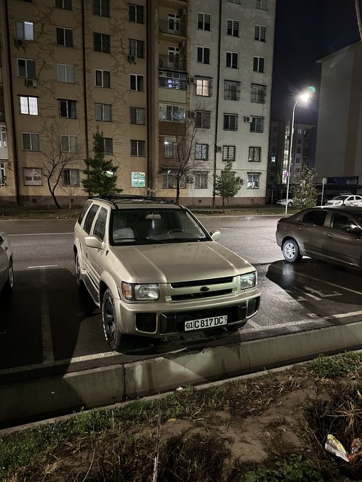 Ниссан патфайндр Qx4 американский фулл