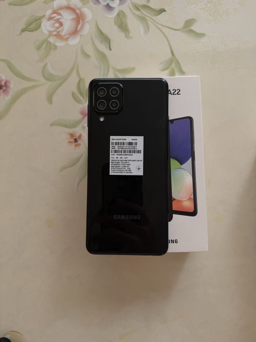 Продаю Samsung Galaxy A22 в чёрном цвете.