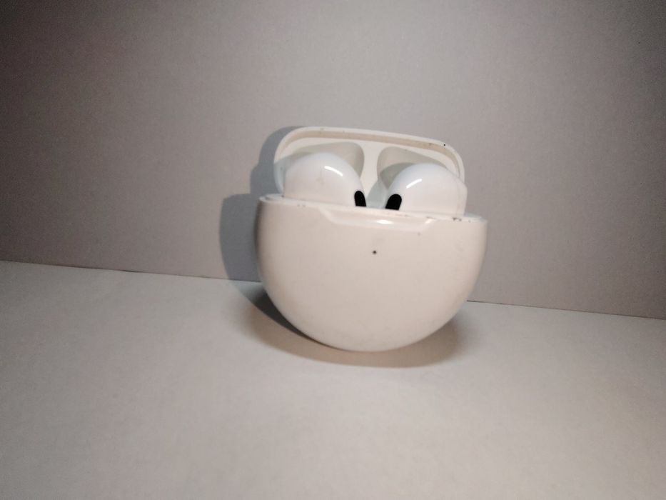 Слушалки,Лего,Руби-кубче,смарт часовник...