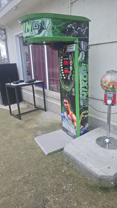 Боксова круша boxing