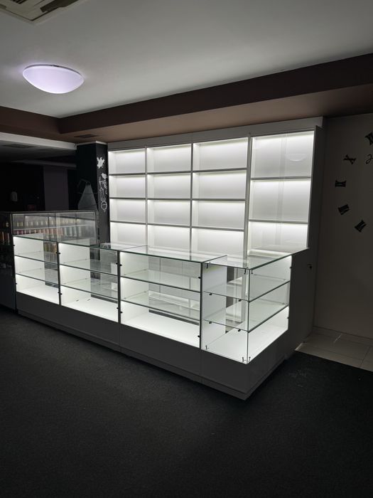Витрины и островки на заказ