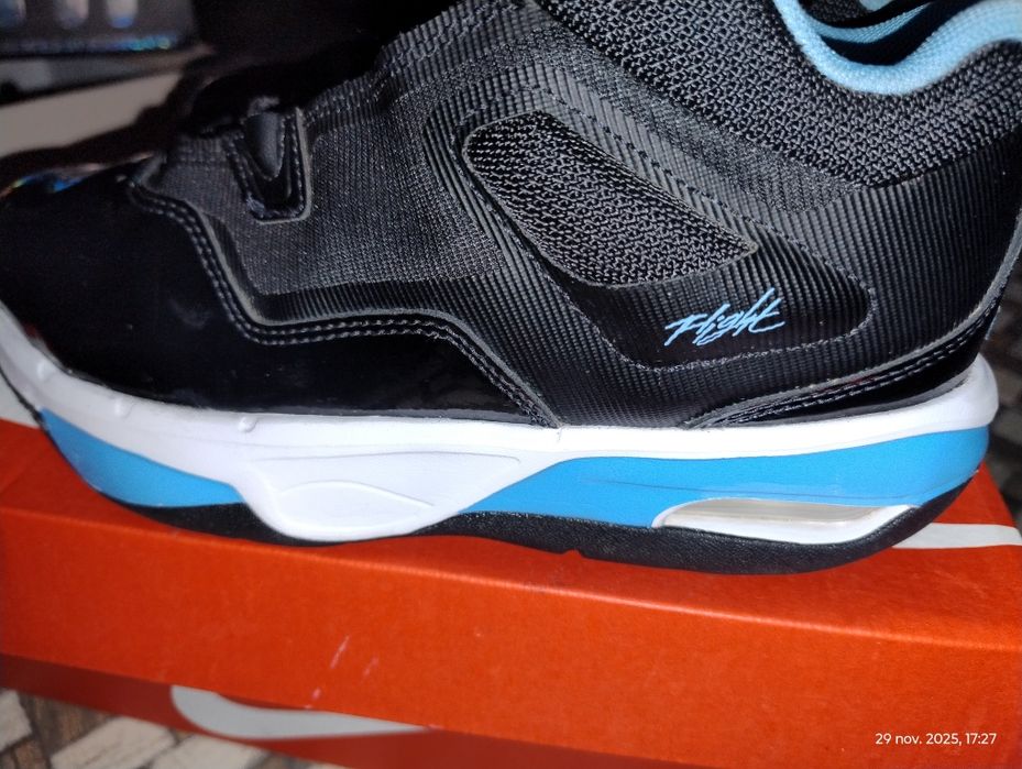 Adidași Jordan Stay loyal 3