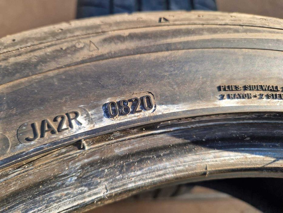 2 Dunlop R20 285/40 Летни гуми  DOT0820