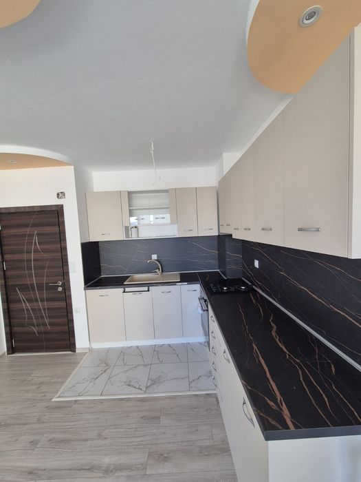 Продава се Тристаен апартамент в Севлиево - 97 кв.м за 1372 €/кв.м - Снимка #2