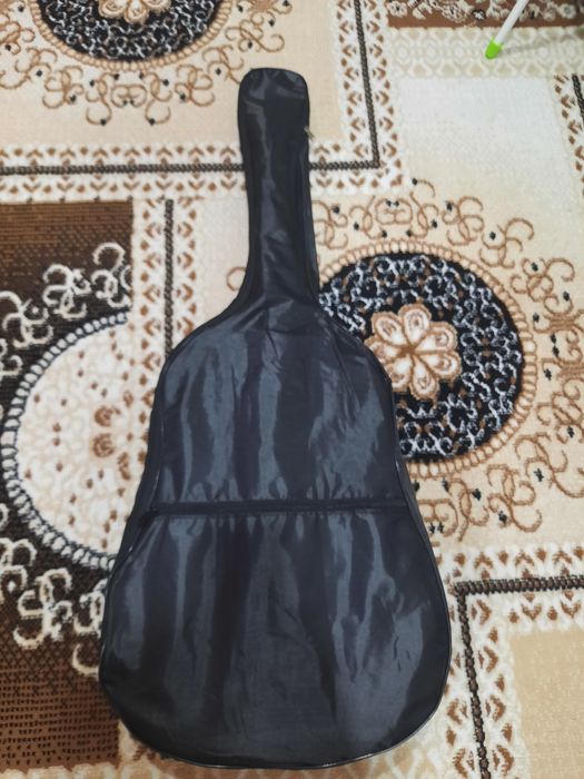 Продам гитару либо обмен на смартфон